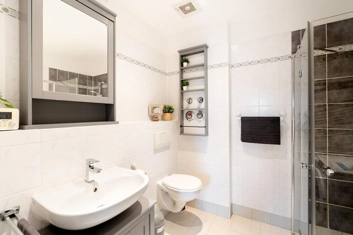 公寓 Gemuetliche Barrierefreie Dachgeschosswohnung 德累斯顿