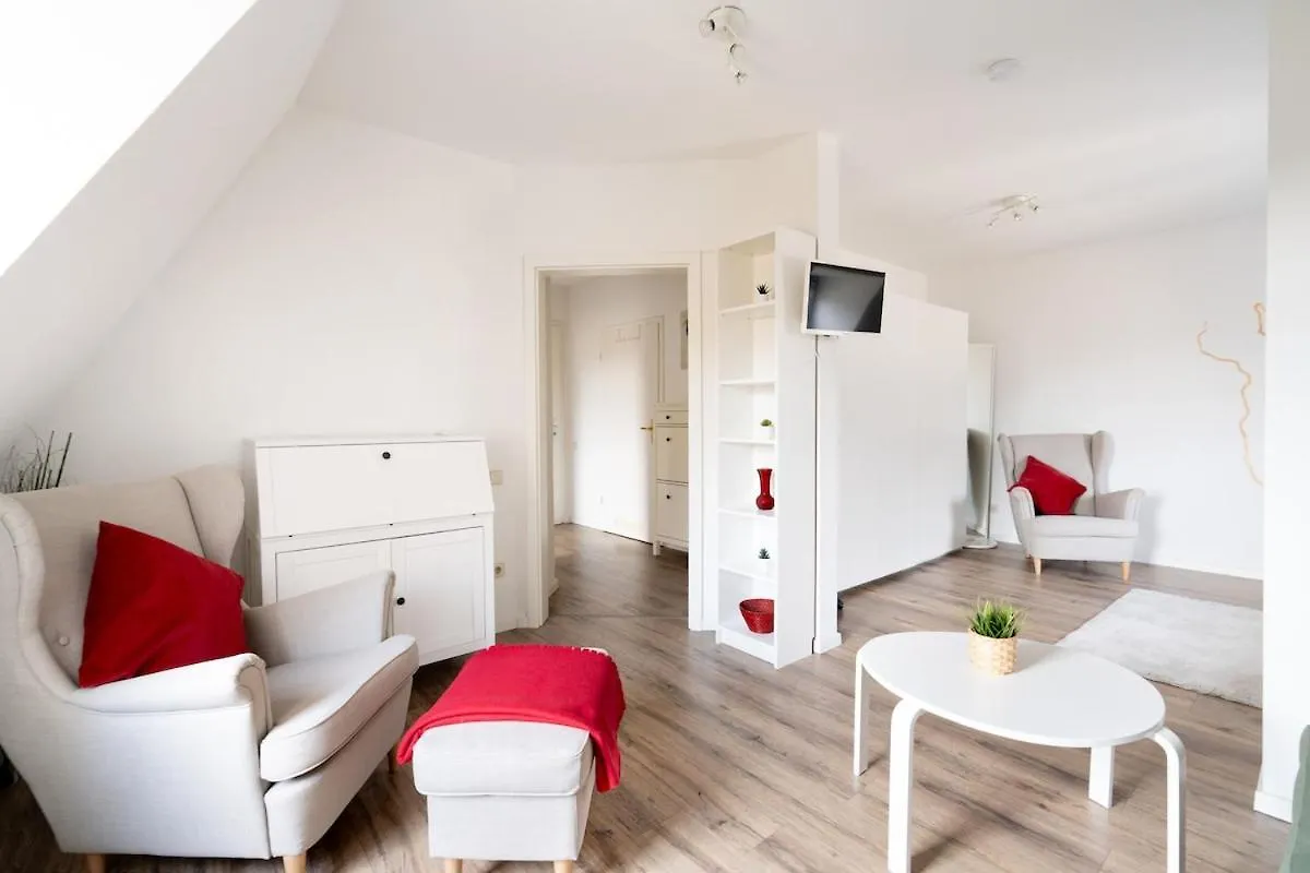 Gemuetliche Barrierefreie Dachgeschosswohnung Drezno